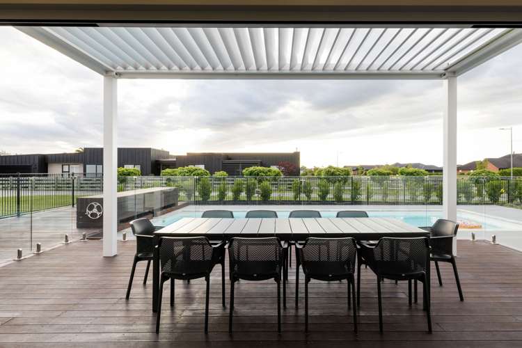 1 Alan Livingston Drive Cambridge_23