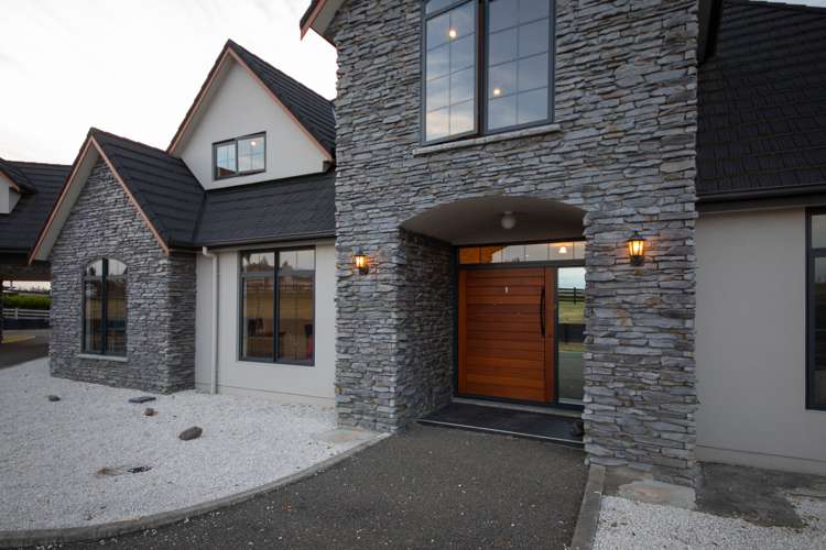 51 Tutakarae Road Kelvin Grove_10