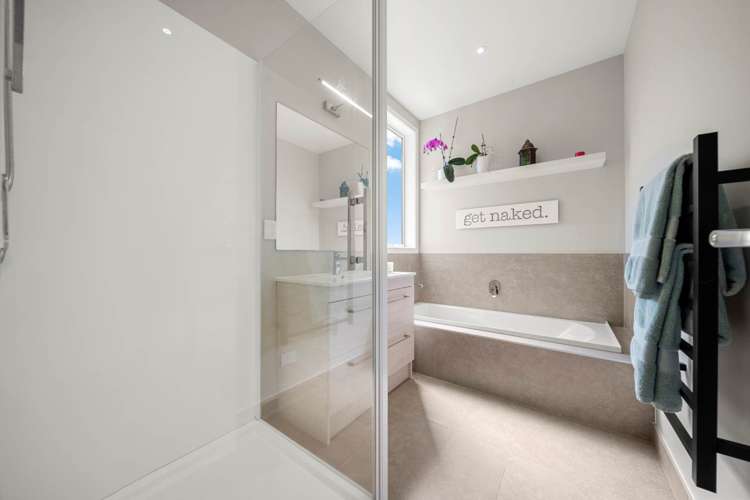 14 Rongoa Road Okura Bush_24