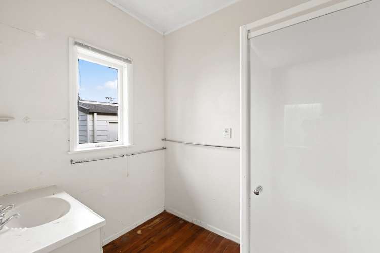 184 Clyde Street Hamilton East_8