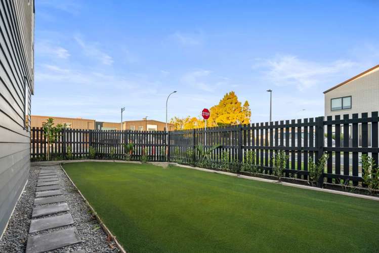 4/10 Scott Road_0