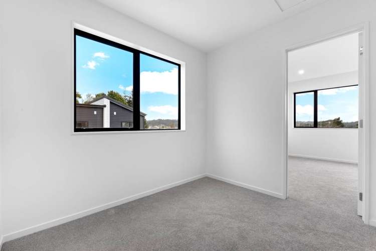 1-8/1 Kahikatea Place Ranui_13