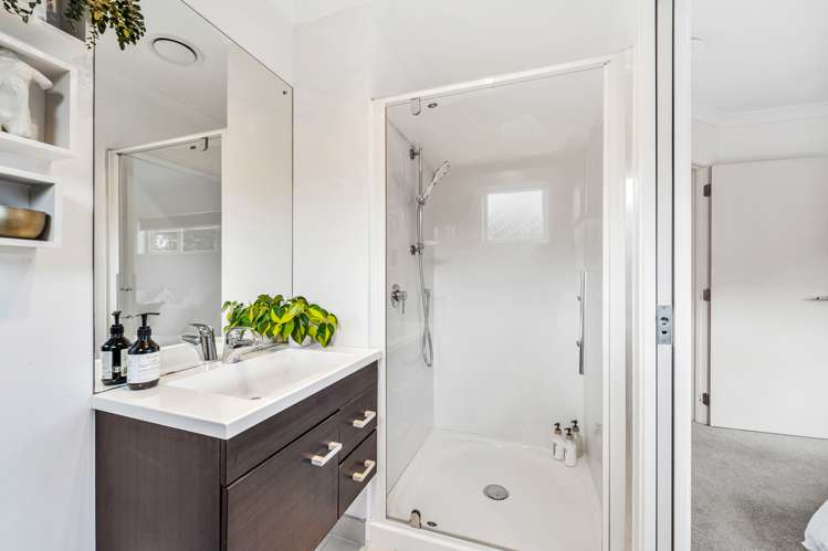 1143a Whangaparaoa Road Tindalls Beach_19