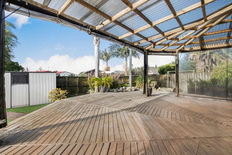 95 Saint Annes Crescent Wattle Downs_12