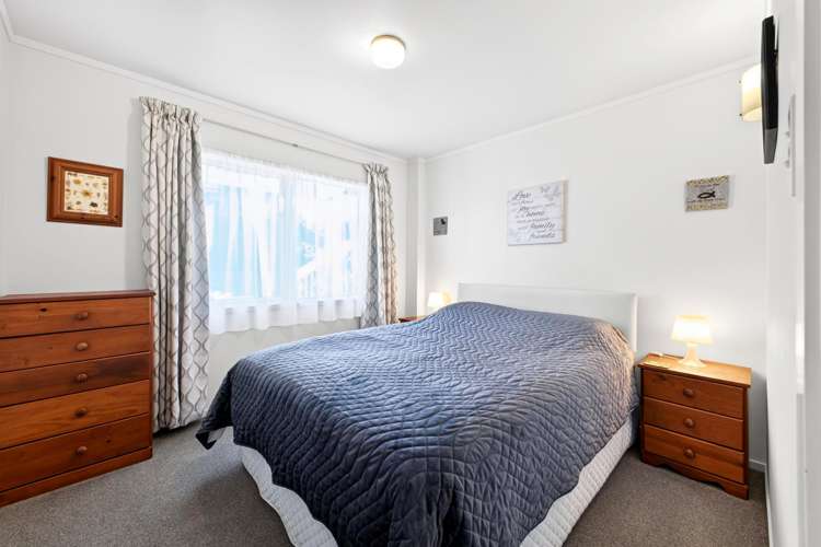 66 Fishermans Drive Coastlands_12