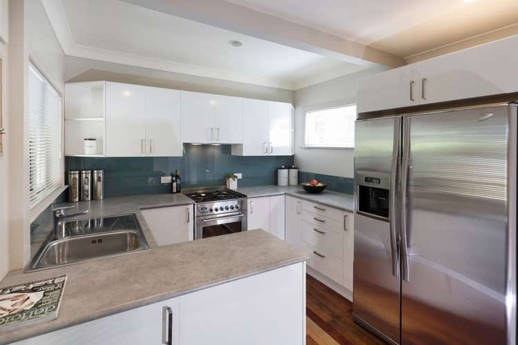 54 Laingholm Drive Laingholm_7