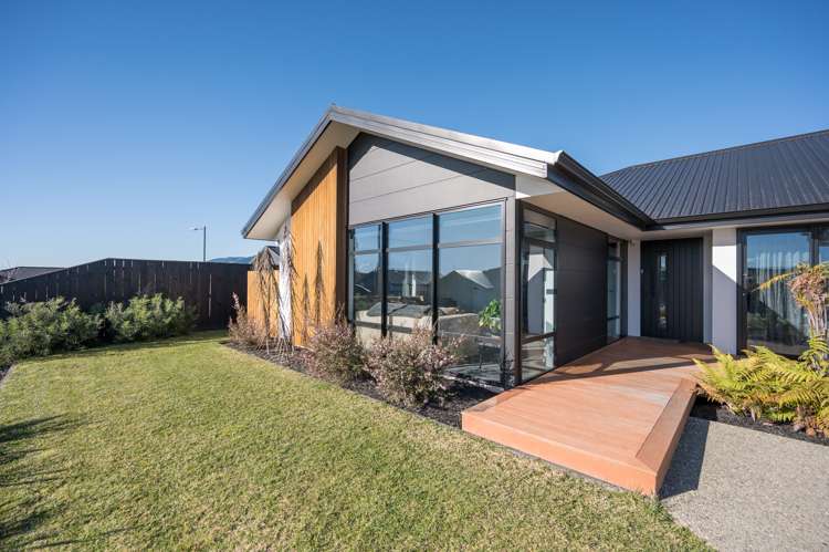 19 Cupola Crescent Richmond_1