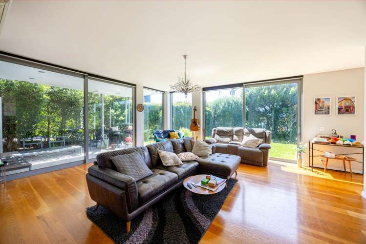 276 Lake Road Hauraki_6