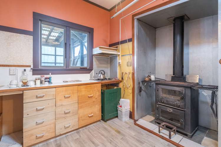 64 Hastings Street Ohai_11