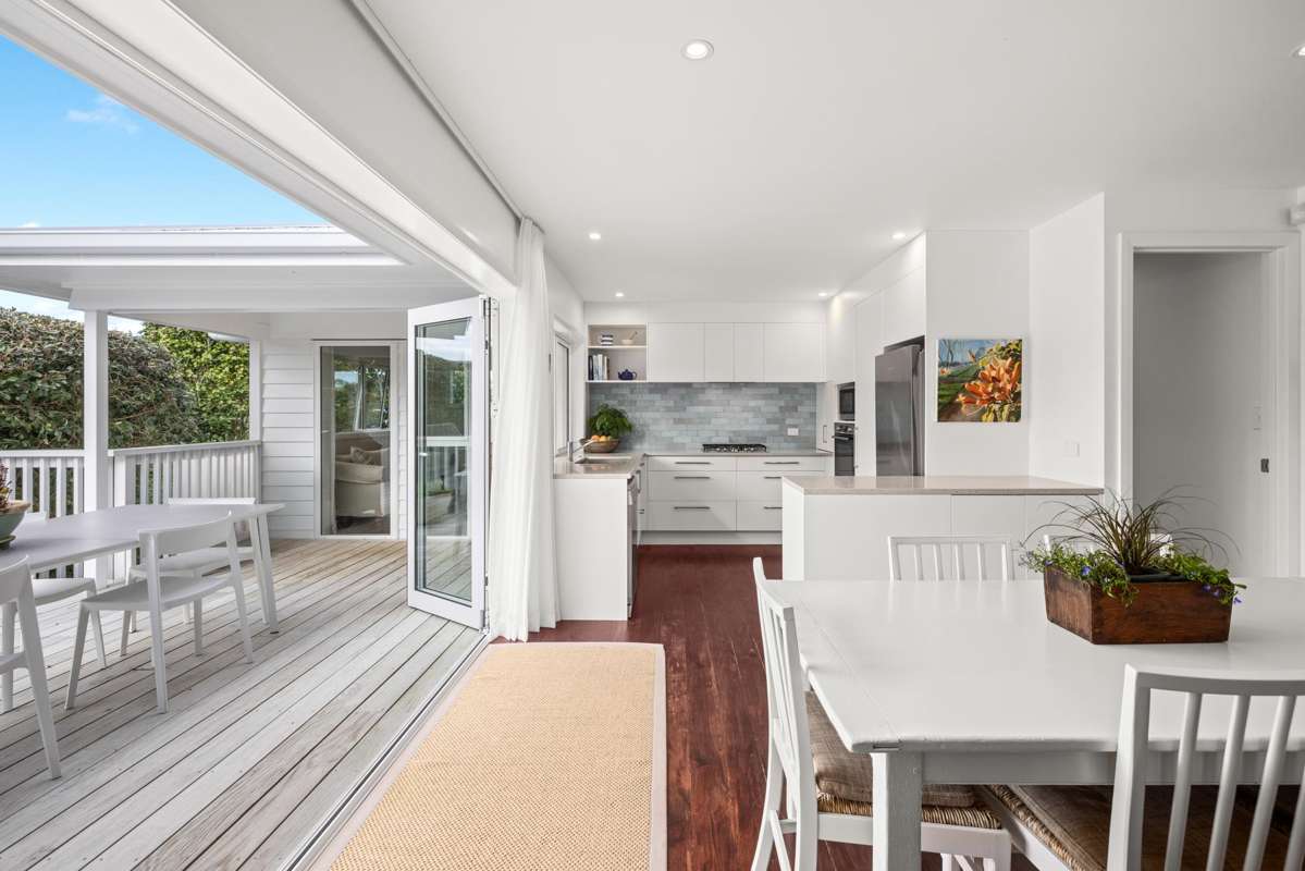 25 Riverside Drive_5