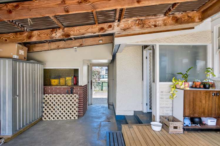 29 Oak Street Mangapapa_16