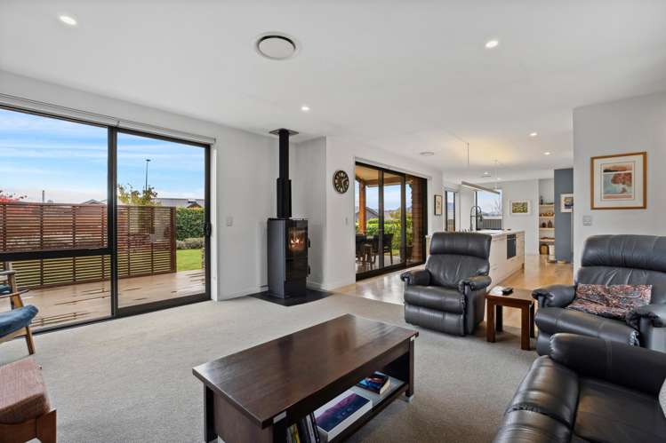 12 Sapphire Spring Rise_3
