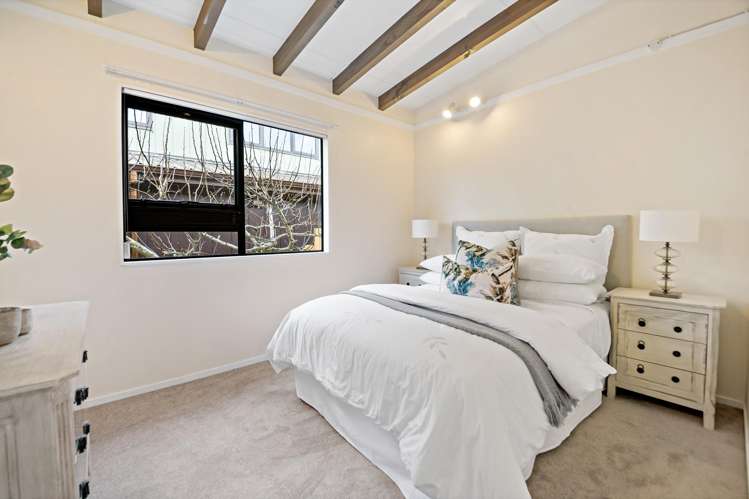 5 Mark Edward Drive Half Moon Bay_11