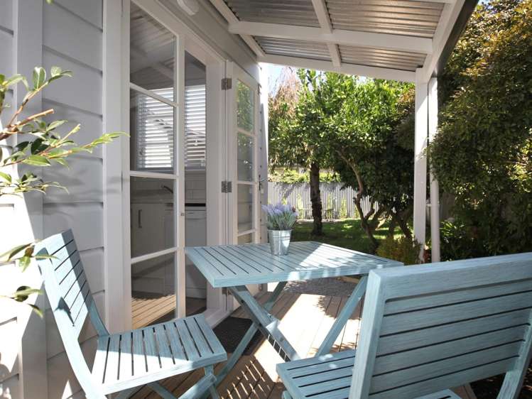 705 Collinge Road Mayfair_11