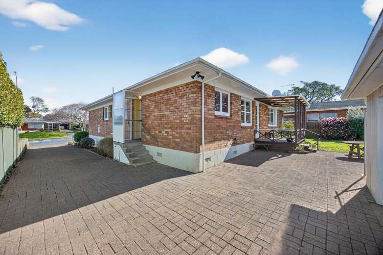 16 Cascades Road Pakuranga Heights_22