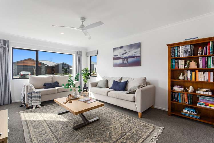 1 Karearea Drive Coastlands_8