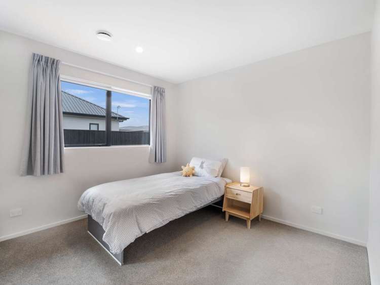 87 Benashet Drive Lincoln_16