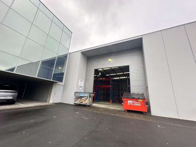 Unit 4/11 Orbit Drive Rosedale_1