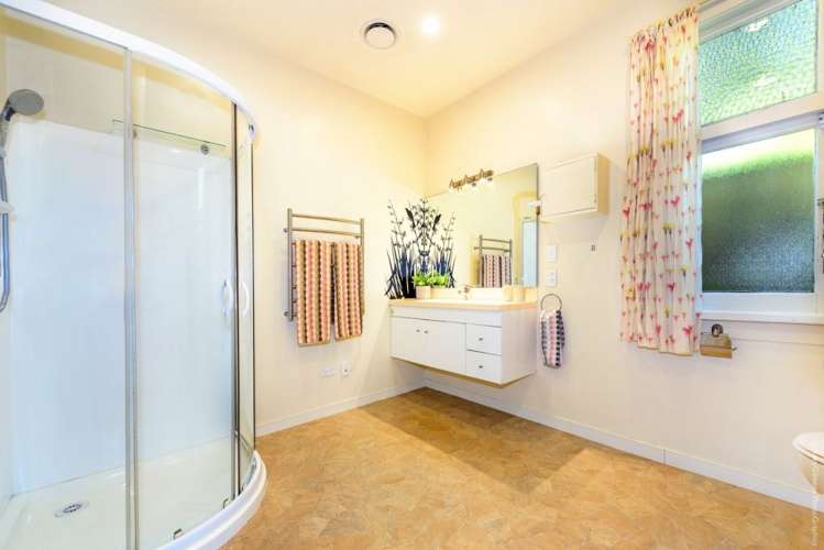 39 Russell Street Linwood_21