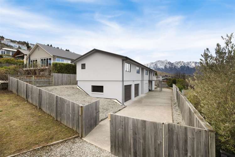 35 Suburb Street Queenstown_22
