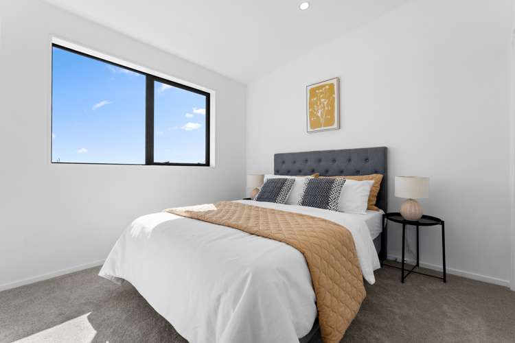 2/18 Sylvan Crescent Te Atatu South_15