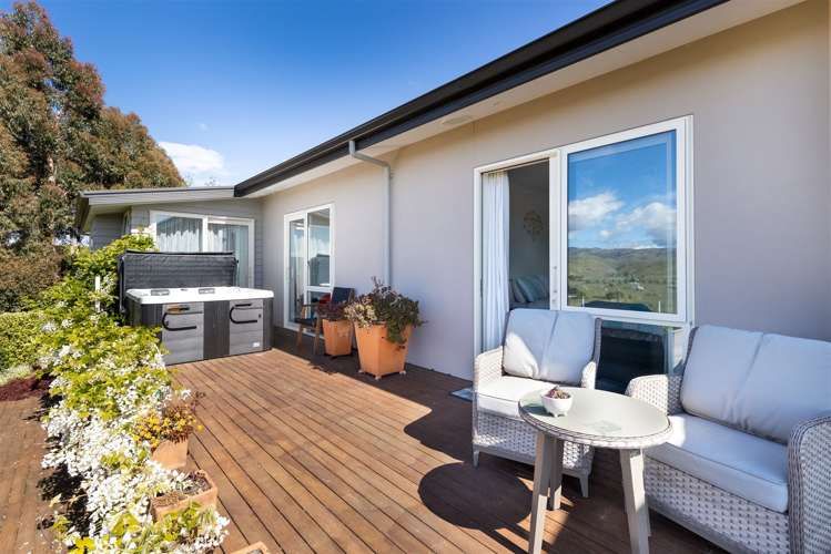 129 Marlborough Ridge Drive Fairhall_24