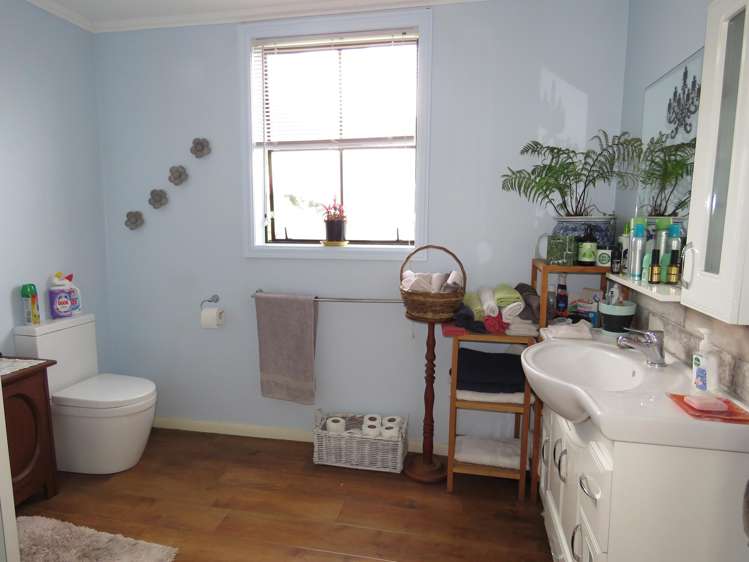 83 Dick Street Reefton_15