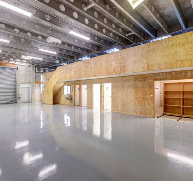 CBD Fringe Workshop / Warehouse or Showroom