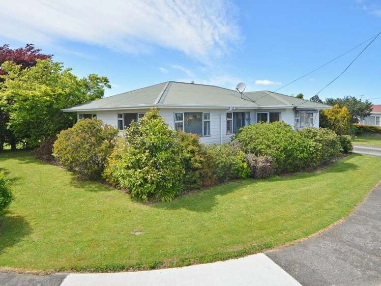 22 Bledisloe Street Solway_12