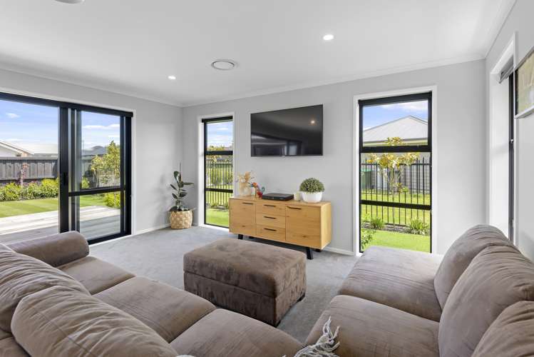 17 Halpin Drive Lincoln_8