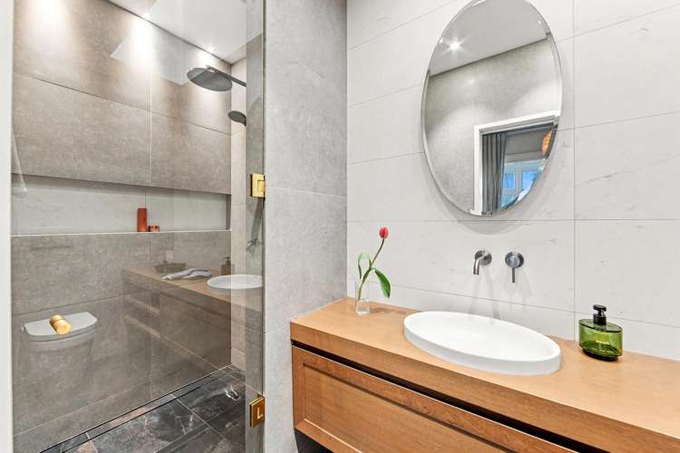 23 Innes Road Merivale_25