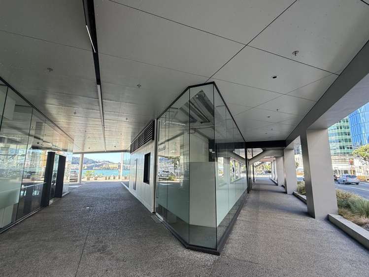 Retail 4/10 Waterloo Quay_0