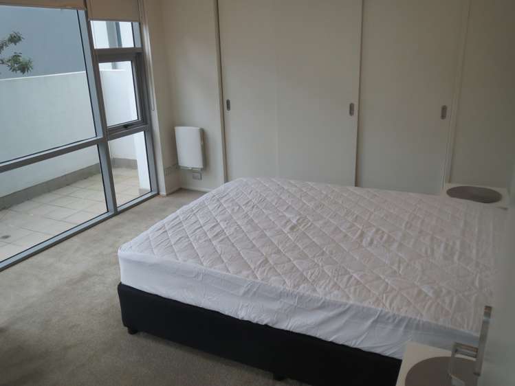 514/30 Beach Road Auckland Central_9