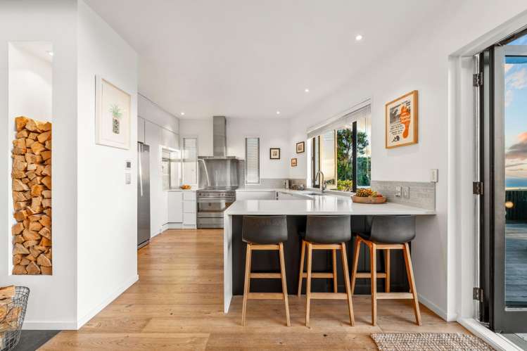 2 Ngatira Road Muriwai_39
