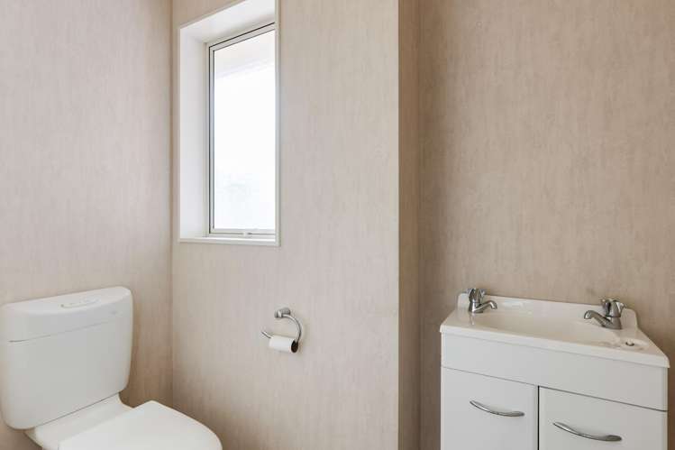 18 Ashmore Drive Frankleigh Park_24