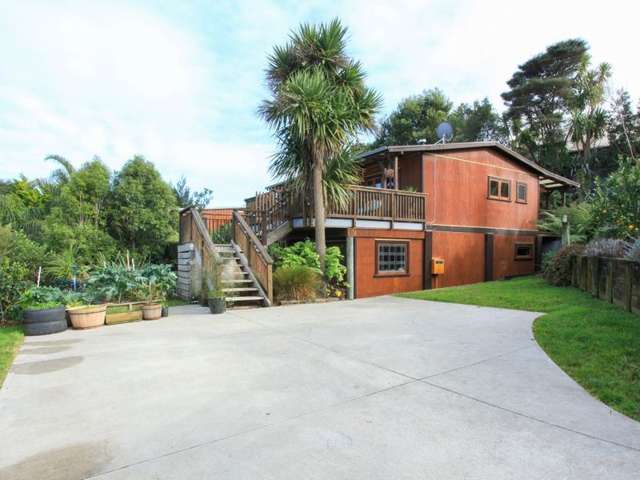 11 Robertson Street Raglan_2