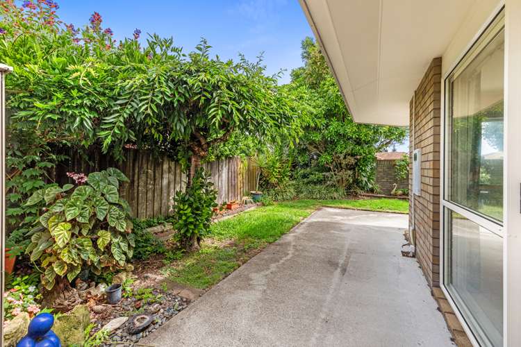39 Pacific View Road Papamoa_16
