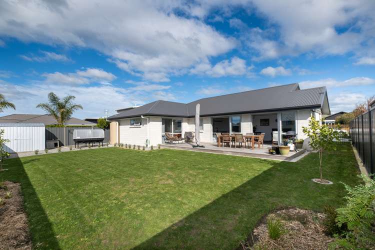 36 Arbuckle Road Frimley_15
