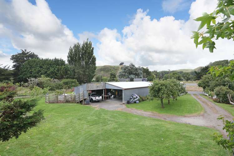 2547 State Highway 3 Turakina_21