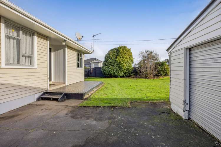 17 Karaka Street Hawera_2