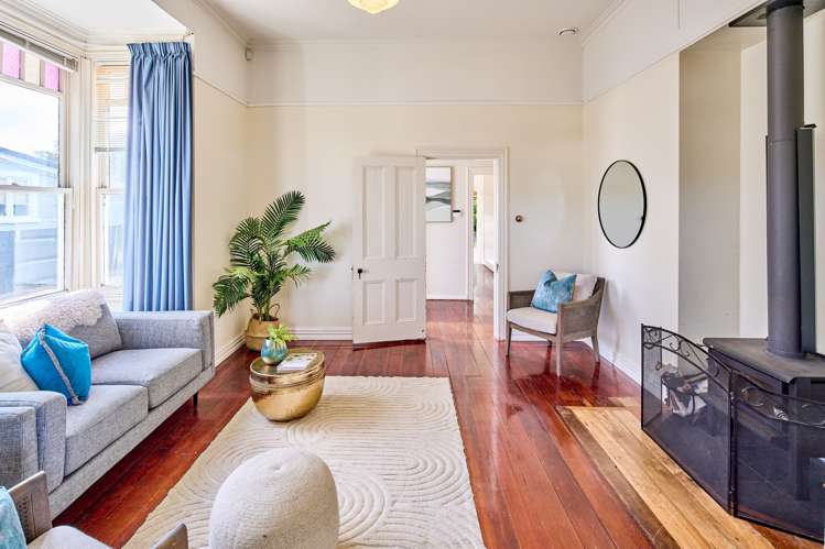 30 Whites Line West Woburn_2