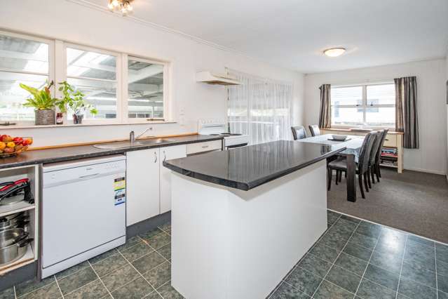 58 Hallberry Road Mangere East_4