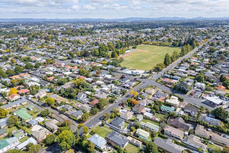 74 Fox Street Hamilton East_29