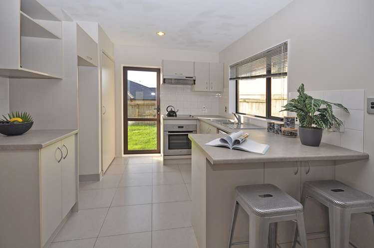 73 Keri Vista Rise Papakura_5