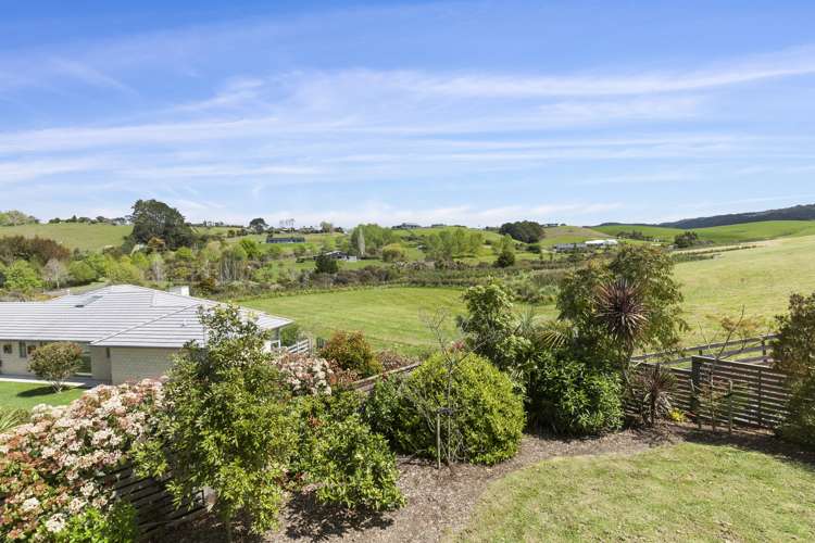 5 Laly Haddon Place Matakana_18