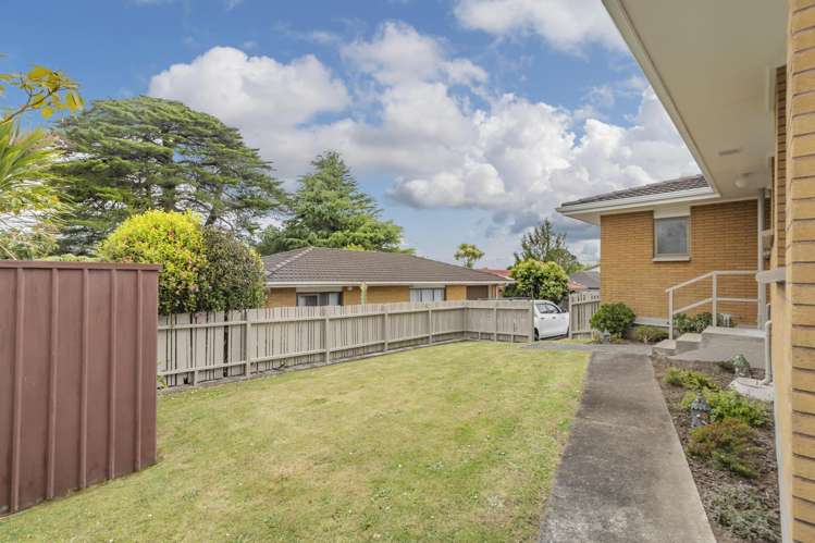 1/33 Gills Avenue Papakura_15