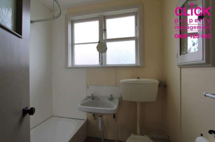 64 Riselaw Road Calton Hill_7