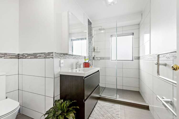 1/9 Mossop Rise Glenfield_5