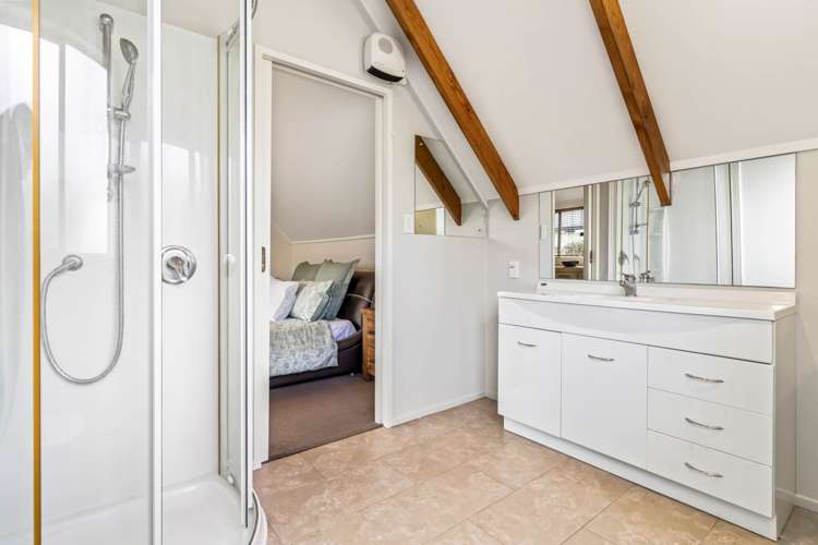 1/12 Kells Place Botany Downs_11