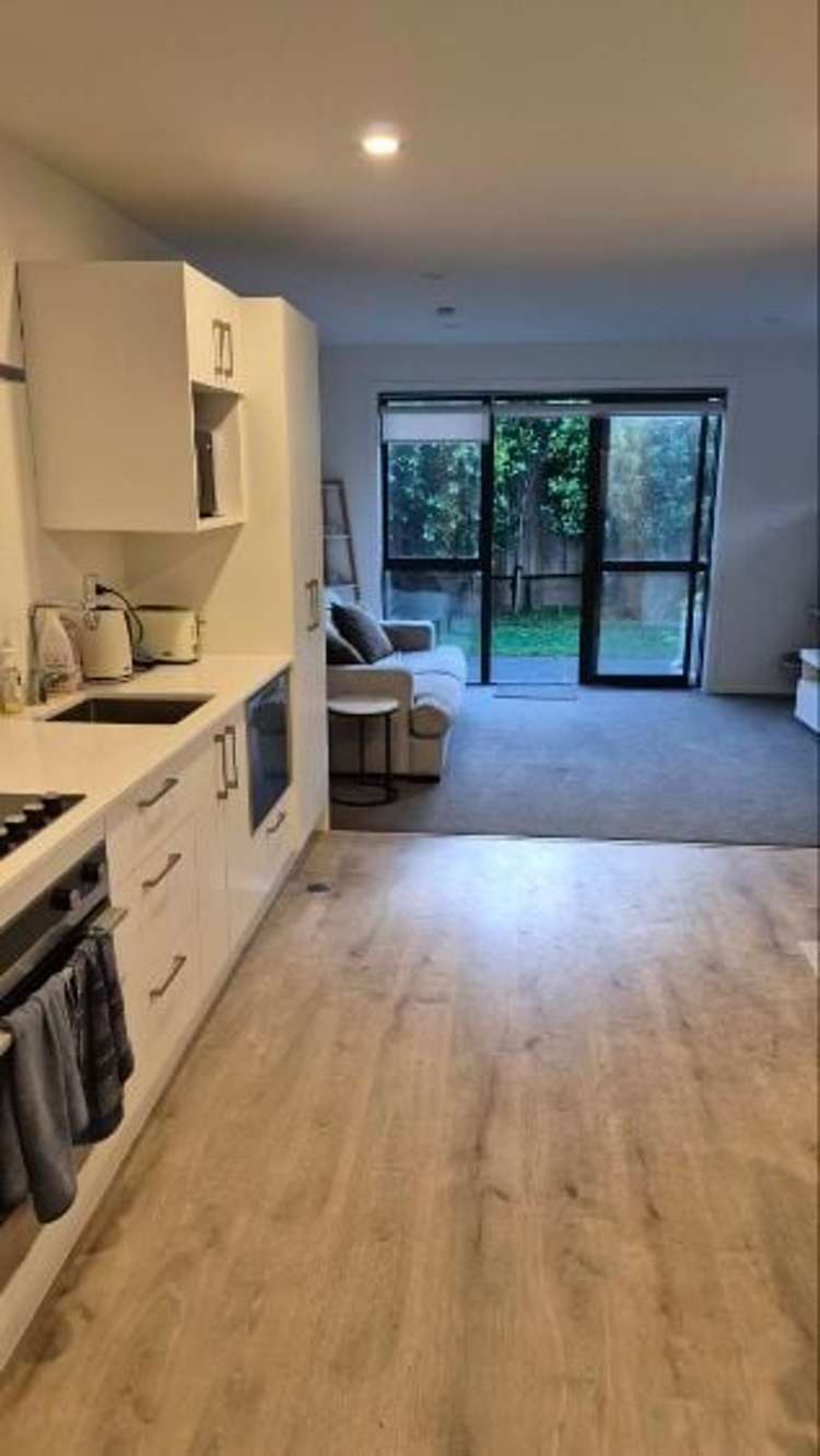 8/63 Taikata Road Te Atatu Peninsula_7